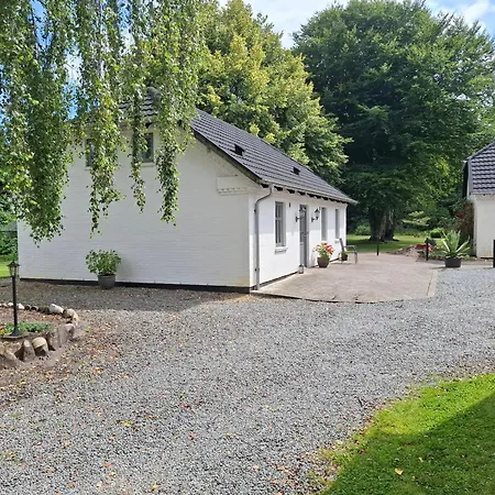 Bondehuset Semesterbostad Ansager